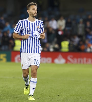 Sergio Canales es un futbolista español, nacido en Santander el 16 de febrero de 1991, que juega en la posición de centrocampista.