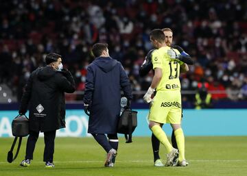 Giralt, el portero del Rayo Majadahonda, tuvo que ser sustituido por lesión.