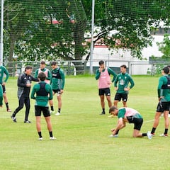 Las cláusulas de descenso dejan al Racing de Ferrol con... ¡dos jugadores!