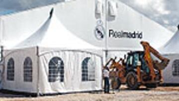 <b>FIESTA MAYOR</b>. Esta carpa acogerá mañana la inauguración.