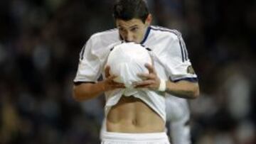 Di Mar&iacute;a celebra su gol al Alcoyano en el Bernab&eacute;u.