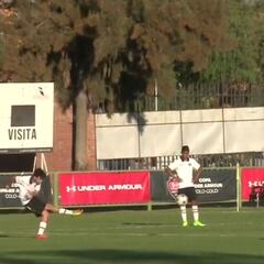 Mucha calidad: los golazos de tiro libre del '10' albo del futuro que iría a Ñublense