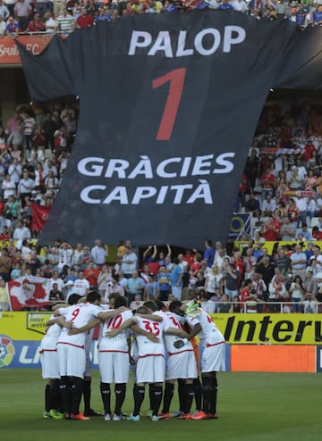 01/06/2013. Homenaje de la afición sevillista en la despedida de Palop.