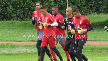 América inicia pretemporada, sin Angulo ni Martínez Borja