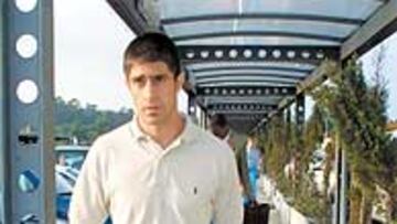 <b>EN EL LÍMITE.</b> El entrenador holandés había contado con Sylvinho para el lateral izquierdo del equipo durante la mayoría de los partidos de la pretemporada