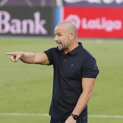 Paco López: "El equipo sigue tuteando a rivales de este nivel"