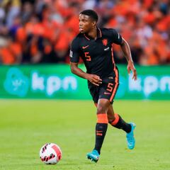 El United ata a una bala: Malacia, primer fichaje