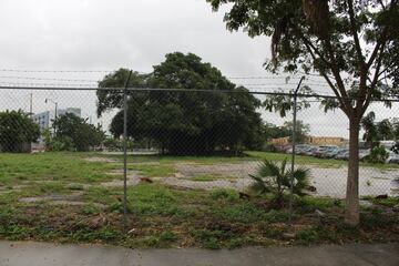 El terreno se encuentra en un barrio que se encuentra al lado de Downtown.