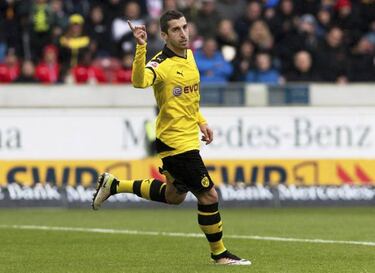 Dortmund confirm Mkhitaryan transfer to Manchester United