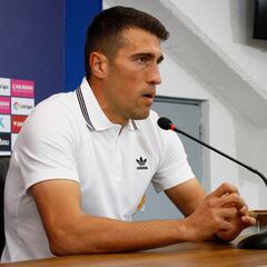 Zapater: “El Real Zaragoza está por encima de cualquiera y me voy feliz porque he dejado huella”