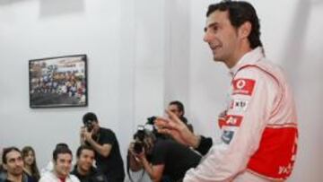 <b>'PROFESOR' DE LA ROSA. </b>El catalán disfrutó de una jornada junto a los fans que tiene por toda España, que acudieron a Madrid para competir con él. Todos ganaron.