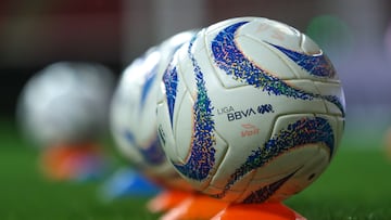 Official ball Fit Tempest during the game Guadalajara vs Cruz Azul, corresponding to Round 16 of the Torneo Apertura 2023 of the Liga BBVA MX, at Akron Stadium, on November 04, 2023.
<br><br>
Balones Oficiales Voit durante el partido Guadalajara vs Cruz Azul, correspondiente a la Jornada 16 del Torneo Apertura 2023 de la Liga BBVA MX, en el Estadio Akron, el 04 de Noviembre de 2023
