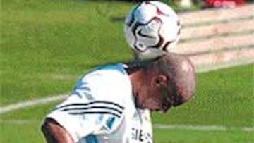 <b>SE LUCIÓ</b>. Ronaldo, en su línea en el entrenamiento de ayer.