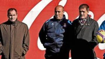 Bartolomé Márquez fue departiendo ayer con casi todos los estamentos del club.