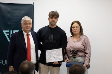 Asencio: “¿Los pitos a Vinicius? Que siga igual, es uno de los mejores futbolistas del mundo"