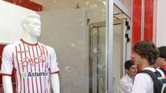 El Sporting estrenará la camiseta de la polémica