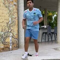 ¡Tito 'El Bambino' apareció con la camiseta de O'Higgins!