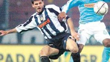 <b>NO CAMBIARÁ DE COLORES. </b>Vincenzo Iaquinta seguirá jugando de blanquinegro: de la Juventus.