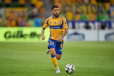 Guido Pizarro aclara salida de Javier Aquino de Tigres 