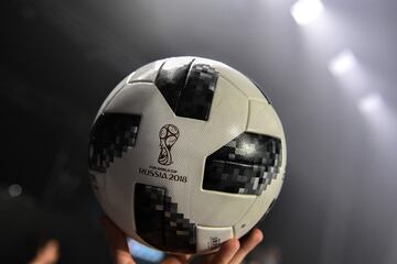 Así es el Telstar 18, el nuevo balón para el Mundial de Rusia