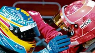 <b>REENCUENTRO. </b>Fernando Alonso y Michael Schumacher volverán a rodar juntos en una pista por primera vez desde que el español ganara su segunda corona en Brasil.