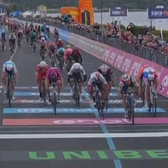 Resumen del Giro de Italia 2019, etapa 3: Gaviria gana al esprint tras descalifiación de Viviani