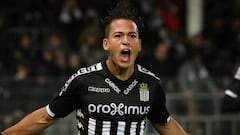 Benavente vuelve a marcar y presiona a Gareca