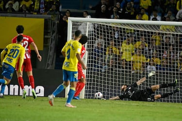 Kirian marcó el primer gol del partido. 1-0.
