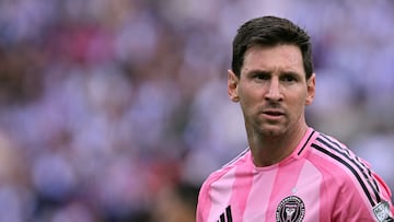Inter Miami's Argentine forward #10 Lionel Messi looks on during the friendly football match between Peru's Alianza Lima and the US' Inter Miami at the Alejandro Villanueva Stadium in Lima on January 24, 2025. (Photo by Connie FRANCE / AFP)