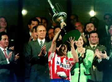 El 27 de junio de 1992 el Atlético ganó 0-2 la final de Copa del Rey al Real Madrid. Los goles de Schuster en el minuto 7 y de Futre en el 29 impidieron a los blancos alzarse con el trofeo. "El sabio de Hortaleza" empujó a sus jugadores a la victoria antes del partido y la hinchada rojiblanca enloqueció tras la final.