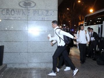 Llegada del Real Madrid al hotel en Barcelona. 