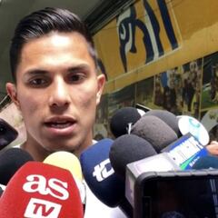 Para los árbitros no es fácil lidiar con 22 jugadores: Carlos Salcedo