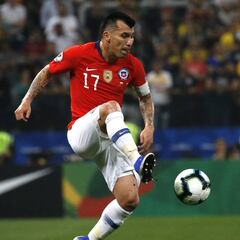 Bologna oficializó el regreso de Medel al Calcio tras dos años