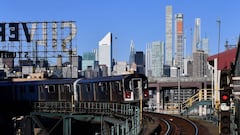 Covid-19 vaccine for tourists in New York: how much and where can people get it?