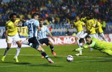 Argentina-Colombia. Ospina y Javier Pastore.