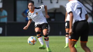 Carol Férez, jugadora del Valencia.