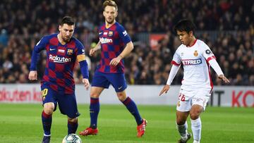 La afición culé no perdona a Kubo: pitos cuando toca la pelota