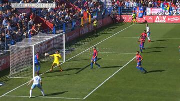 El descenso en juego y sucede esto: un gol que va a perdurar en la memoria del Extremadura