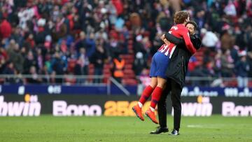 El problema de Simeone con los compañeros cuando Griezmann le abraza en los goles