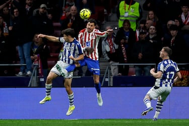 Simeone alista a Nico y a Giménez