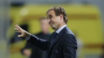 El entrenador de la Real Sociedad, Jagoba Arrasate, gesticula durante el partido de vuelta de la eliminatoria previa de la Liga Europa que enfrentó al Krasnodar y a la Real Sociedad en Krasnodar, Rusia, hoy, jueves 28 de agosto de 204.