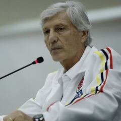 Pékerman: "Frente a Venezuela no podemos reservar nada"