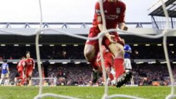 <b>TABLAS. </b>Kuyt anota de penalti el dos a dos definitivo.