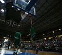 Unicaja vuela tras ganar al Obra el partido del apagón