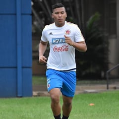 Roger Martínez, primera opción para sustituir a Bakambu