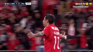 Di Maria leaves everyone speechless with a spectacular volley screamer