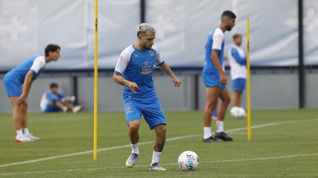 La Sub-20 convoca a Mella, que será baja ante el Sporting