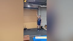 Willy Hernángomez y su salto de 3.5 metros que seguro que se hará viral... ¡Bestial!