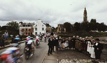 El pelotón durante la primera etapa del Tour de Francia 2021.