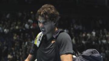 <b>NO PUDO SER. </b>Nadal quedó eliminado anoche de la Masters Cup de Londres tras perder ante Tsonga.